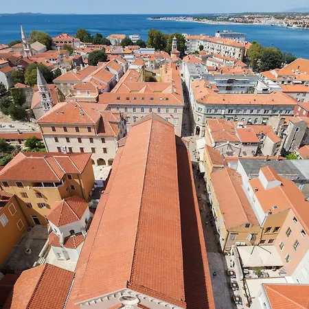 Boutique Forum Apartment *