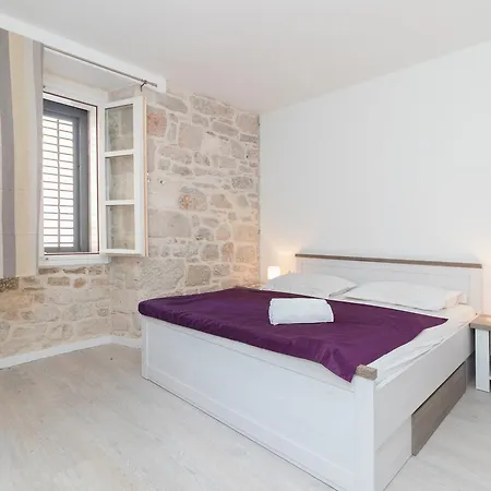 Boutique Forum Apartment *