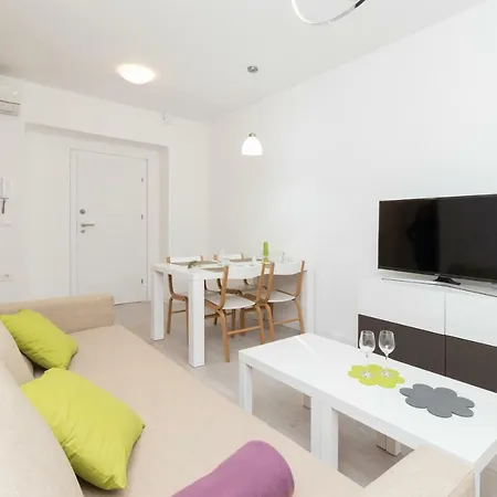 Boutique Forum Apartment *